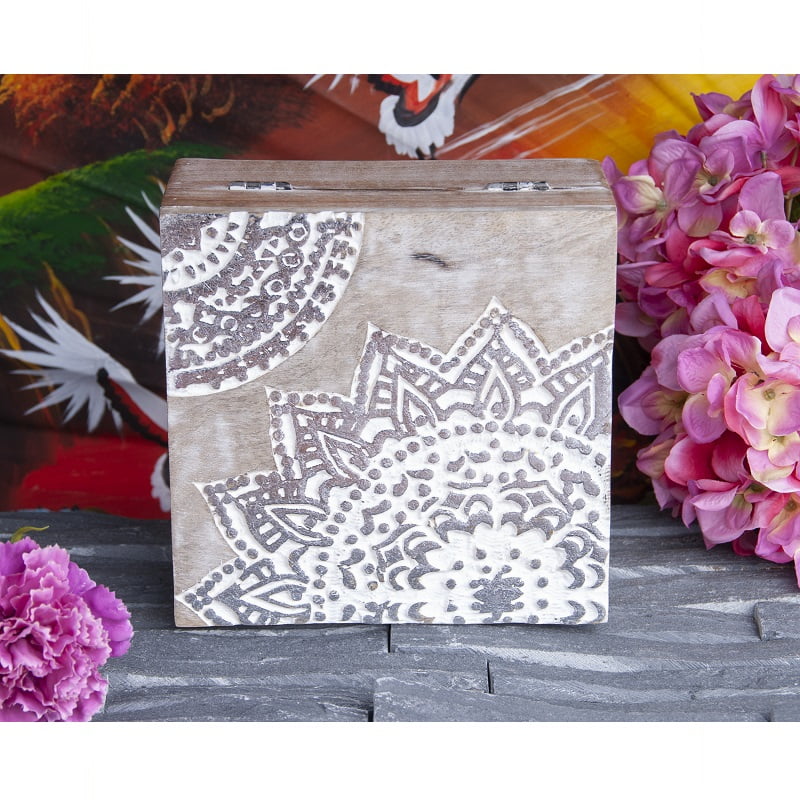 Mandala houten box zilverkleurig groot