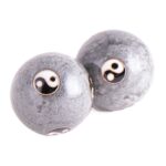 Qi Gong ballen yin yang grijs