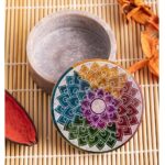 Regenboog Mandala doosje speksteen klein