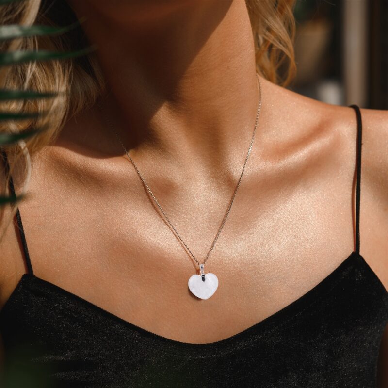 Hanger Bergkristal hart verzilverd