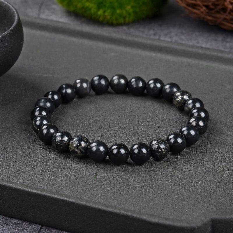 Armband Pyriet 8mm2