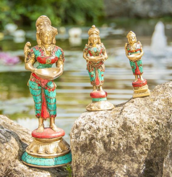 Lakshmi-trio-700×648 Lakshmi-trio-700x648